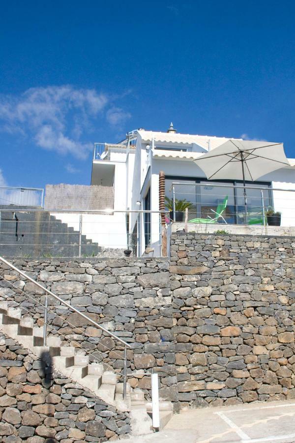 فيلا Crystal House كالهيتا المظهر الخارجي الصورة